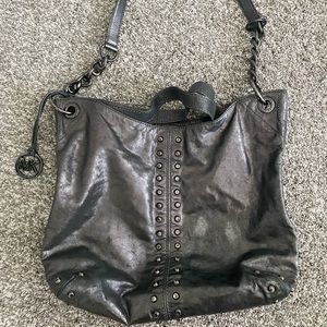 Shoulder gun metal Stud MK bag